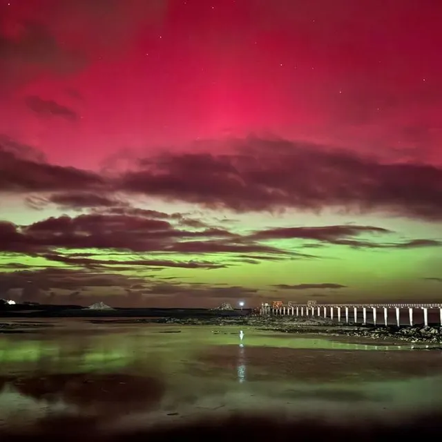 photo photographie d’aurores boréales à roscoff, près de l’estacade.  ©  justine nédélec