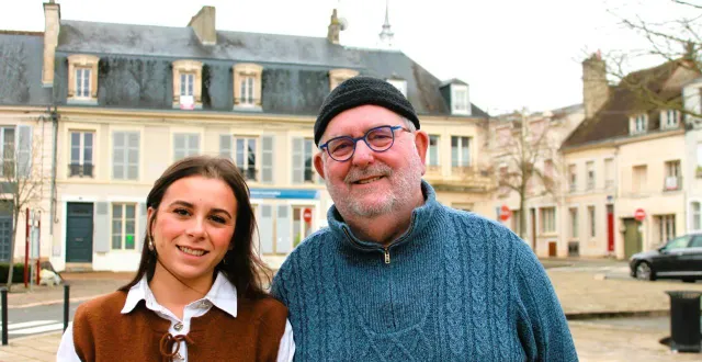 photo  françois jouanneaux, référent printemps des rillettes pour mamers, et maïlys cavet, présidente de l’union commerciale et artisanale (uca), présentent les grandes lignes du programme de la festivité.   &copy;  le maine libre 
