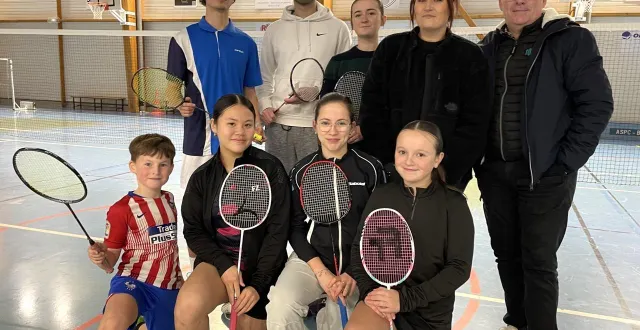 photo  la section badminton de l’aspc sera l’hôte des championnats de france de para-bad 2026, ce week-end. à droite sur l’image, marie israël-alexandre, trésorière, et jean-michel lhériau, responsable événementiel du club.  &copy;  co 