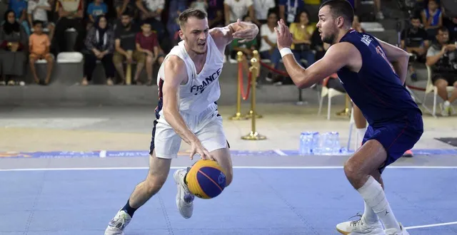 photo  lorenzo thirouard-samson, ici avec l’équipe de france 3x3, espère retrouver les bleus cet été.  &copy;  kmsp via afp 
