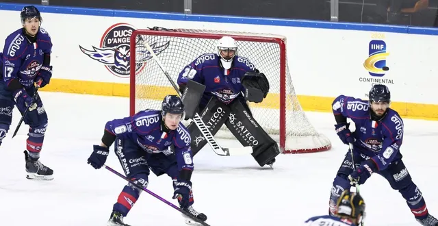 photo  jacob smith, gardien des ducs depuis le 15 décembre 2024.  &copy;  joshua day-iihf 