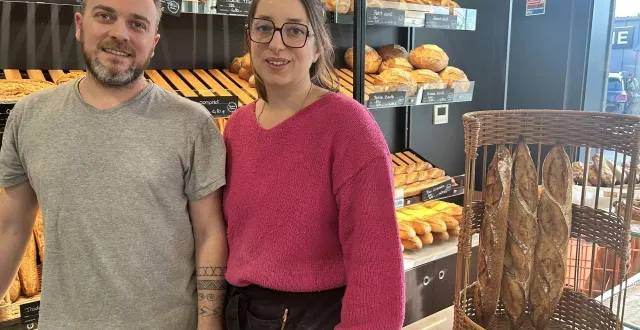 photo  emmanuel macé et sarah perrouault ont ouvert l’atelier des sens en mars 2023. moins de trois ans plus tard, l’équipe est passée de trois à neuf personnes.  &copy;  le maine libre 