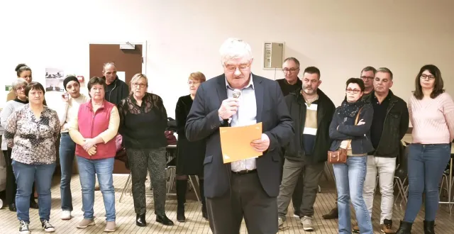 photo  jean-pierre frimont lors de sa dernière cérémonie de vœux.   &copy;  le maine libre 