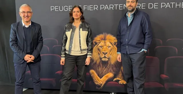 photo  de gauche à droite : phil york directeur marketing monde, peugeot, valérie candeille, directrice de la communication monde peugeot et ardavan safaee, président pathé films  &copy;  ouest-france 