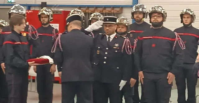 photo  plusieurs soldats du feu ont été décorés à l’occasion de la sainte-barbe.  &copy;  co 