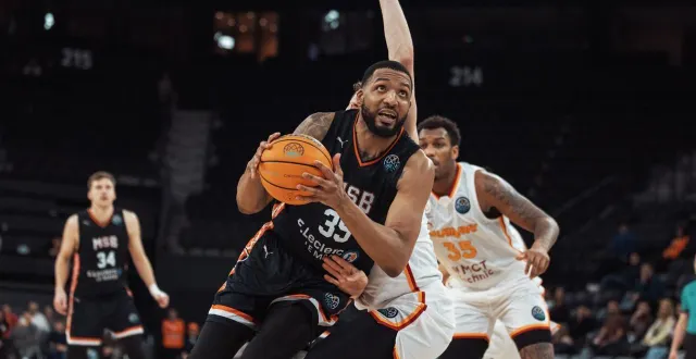 photo  tashawn thomas, sur le parquet de galatasaray, ce mercredi 21 janvier 2026, au cours de la première journée du top 16 de ligue des champions de basket.
                     &copy;  bcl 