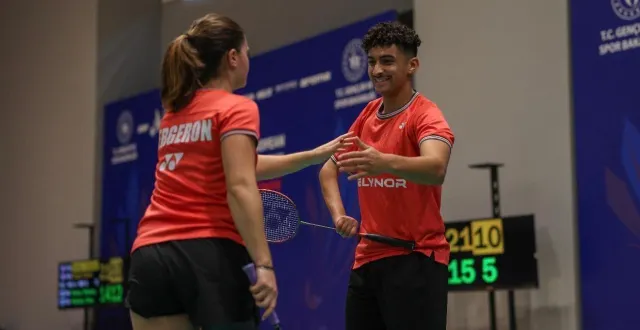 photo  abdoullah ait bella, ici avec sa partenaire coraline bergeron.  &copy;  abdoullah ait bella 