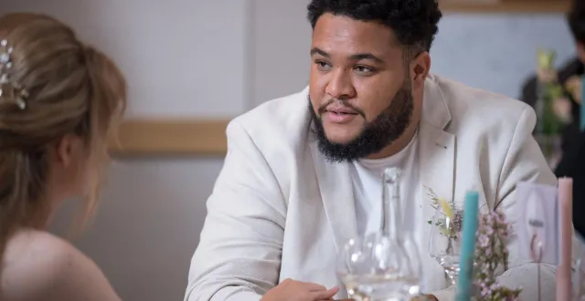 photo  mehdi mabsoute va faire son retour dans « ici tout commence ».  &copy;  fabien malot 