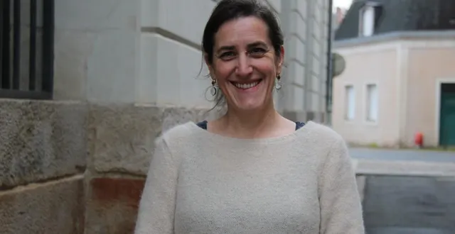 photo  anne-charlotte aubel, 46 ans, est à la tête d’une liste sans étiquette pour les élections municipales des 15 et 22 mars 2026 à la chapelle-d’aligné (sarthe).  &copy;  ouest-france 