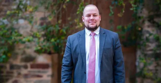 photo  dylan bénaud, candidat à la mairie de sillé-le-guillaume (sarthe) aux élections municipales de 2026.  &copy;  dylan bénaud 