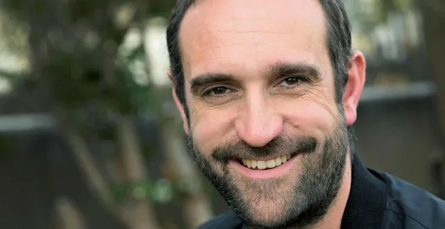 photo  édouard bergeon, réalisateur du film documentaire « rural », est attendu au cinéville de laval mercredi 28 janvier 2026.  &copy;  archives stéphane geufroi / ouest-france 