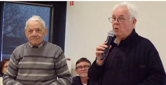 photo  jean-louis provost et joël garreau ont été très touchés d’être mis à l’honneur.  &copy;  le maine libre 
