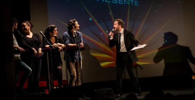 photo  le petit détournement sera proposé, le 6 février à la daguenière, salle de l’écot : il s’agit d’un spectacle de doublages d’extraits de films, réalisés en direct, et totalement improvisés.  &copy;  dr 