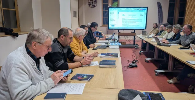 photo  les élus de mayet (sarthe) ont tenu un conseil municipal, lundi 19 janvier 2026.  &copy;  ouest-france 