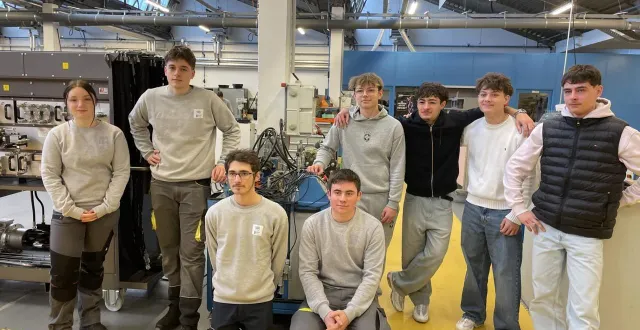 photo  noélie, baptiste, ethan, gabriel, tom, matys, nathan, neville et louis participeront dans les prochaines semaines au concours du meilleur apprenti de france.  &copy;  le maine libre 