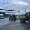 photo  saumur, vendredi 23 janvier 2026. des agriculteurs ont pris place à l’intermarché. 