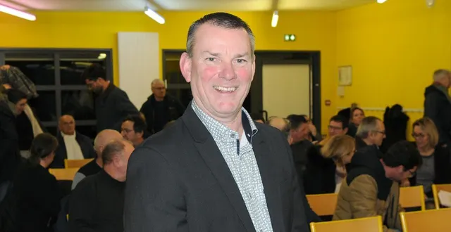 photo  samuel radigue mène la liste « construisons ensemble une commune dynamique où il fait bon vivre ».  &copy;  le maine libre 