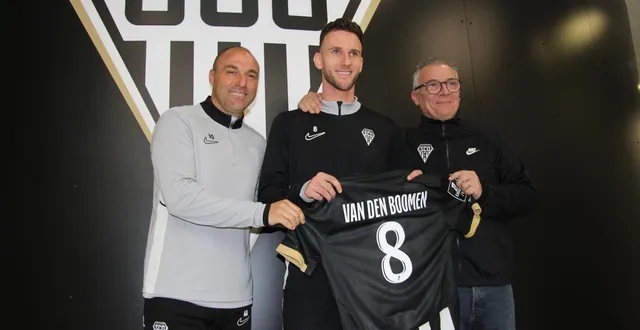 photo  branco van den boomen au centre aux côtés de laurent boissier et d’alexandre dujeux.  &copy;  ouest france 