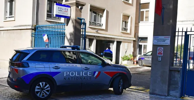 photo  les trois individus mis en cause ont été placés en garde à vue au commissariat de police de niort.  &copy;  illustration co - marie delage 