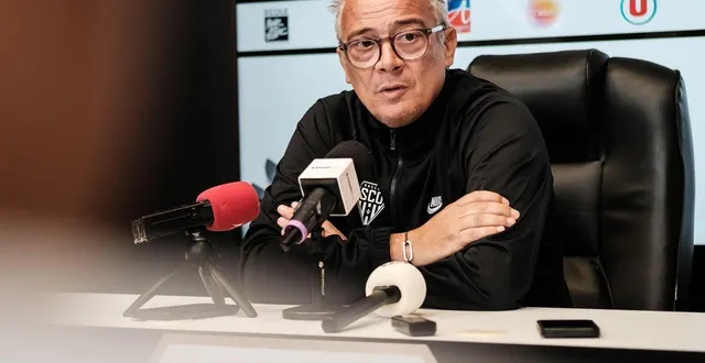 photo  le directeur sportif d’angers sco, laurent boissier.  &copy;  simon torlotin / ouest-france 