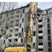 photo  les engins de démolitions à l’œuvre rue louis-rosier. 