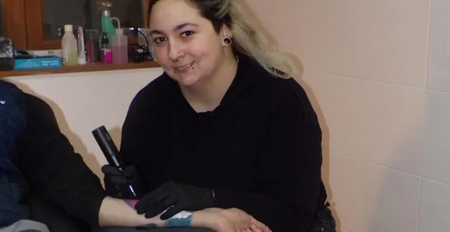 photo  lucile piriou vient d’ouvrir son salon de tatouage lil’ink à changé.  &copy;  le maine libre 