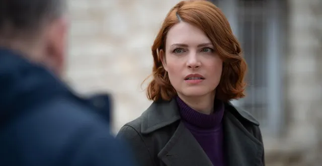 photo  élodie frégé joue son premier rôle principal sur le petit écran dans « meurtres à millau ».  &copy;  © fabien malot - france télévisions - pernel media 