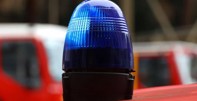 photo  les pompiers ont dû recourir à un système de vérins hydrauliques pour 