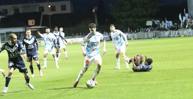 photo  sofiane hamard, le premier buteur de l’us granville.  &copy;  jean-louis rault 