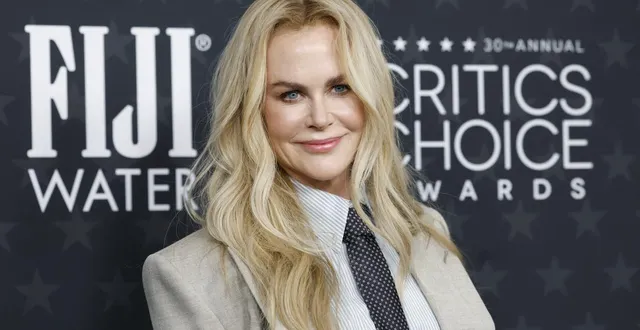 photo  nicole kidman arbore la cravate.  &copy;  afp 