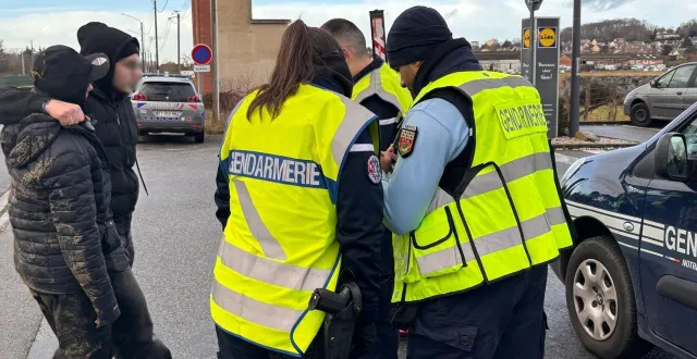 photo  tout au long du week-end, des opérations de contrôles ont été menées par les forces de l’ordre. la free party aux portes du mans a pris fin à midi, ce dimanche 25 janvier 2026.  &copy;  ouest-france 
