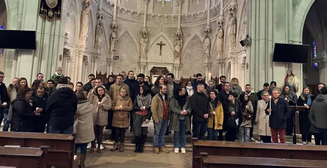 photo  la trentaine de couples du pôle missionnaire se sont retrouvés dans l’église de tiercé  &copy;  ouest-france. 