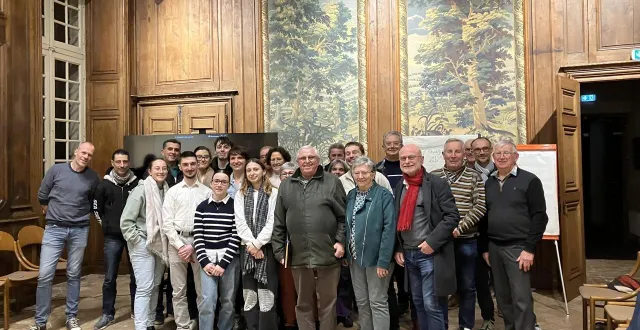 photo  les participants à la première réunion de préparation de l’année de « georges fait son chaud ».  &copy;  co 