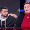 photo  sur le plateau de l’émission appel à témoins sur m6, rachel aux côtés de son fils jimmy, agressé à saumur. 
