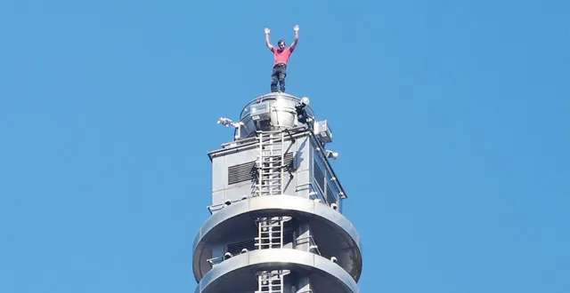 photo  alex honnold au sommet de la tour taipei 101, le 25 janvier 2026.  &copy;  i-hwa cheng / afp 