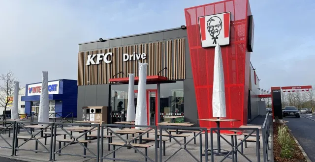 photo  la chaîne de poulets frits ouvre à flers, dans l’orne, ce mardi 27 janvier 2026.  &copy;  ouest-france 