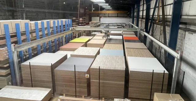 photo  les entreprises strat’else (photo) et etandin ont changé de propriétaires en août 2025.  &copy;  ouest-france 