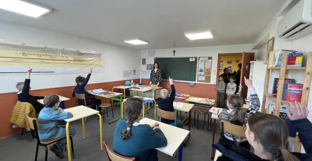 photo  aucun écran dans les salles de classe du cours saints-martin, à sablé-sur-sarthe.  &copy;  ouest-france 