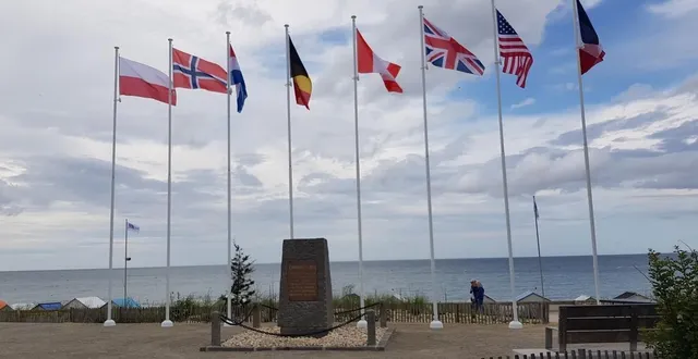 photo  la plage de langrune va être le lieu de la 82e cérémonie internationale du débarquement en juin prochain.  &copy;  ouest-france 