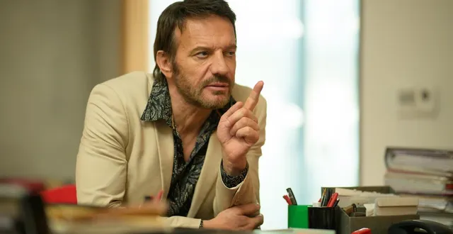 photo  tom villeneuve (samuel le bihan) sera de retour pour une deuxième saison de « carpe diem ».  &copy;  â© franâ«ois lefebvre / tf1 