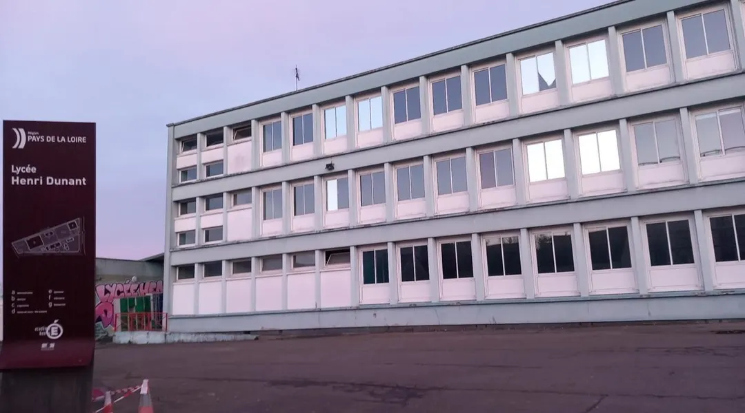 « Un événement traumatisant » : un différend éclate entre trois hommes, des armes