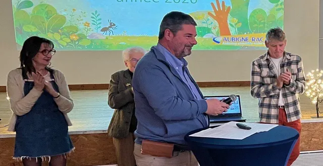 photo  le maire nicolas mourier a présenté ses vœux aux habitants.  &copy;  le maine libre 