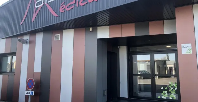 photo  le conseil a égalé souligné le rôle de la société interprofessionnelle de soins ambulatoires (sisa) lancée il y a quelques mois et portée par bérénice cadène et vassili chawadronow, pharmaciens, dans ce recrutement.  &copy;  ouest-france 