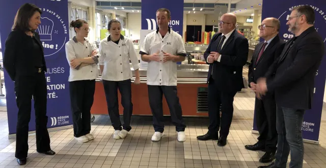 photo  de gauche à droite : christelle morançais, juline leconte, katia guilleux, mickaël léonard, laurent cuquel, laurent dejoie et jean-luc catanzaro.  &copy;  le maine libre 