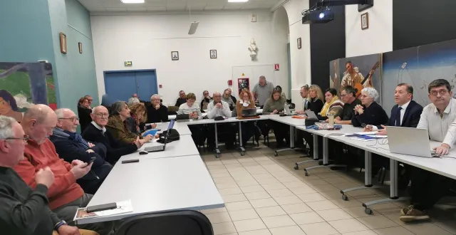 photo  le conseil réuni mercredi 21 janvier avait à examiner les orientations budgétaires pour 2026.  &copy;  le maine libre 