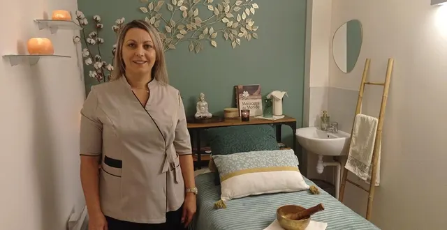 photo  simona le guillou au cœur de son espace dédié aux massages du monde au sein du salon un temps pour soi.  &copy;  ouest-france 