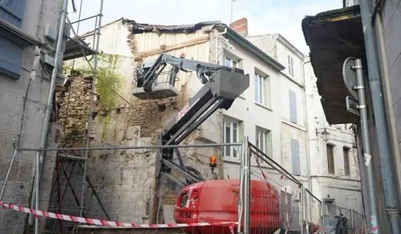 photo  la rue du pont doit bientôt rouvrir à la circulation automobile, entre 17 h 30 et 9 h 30 seulement.  &copy;  ville de niort 