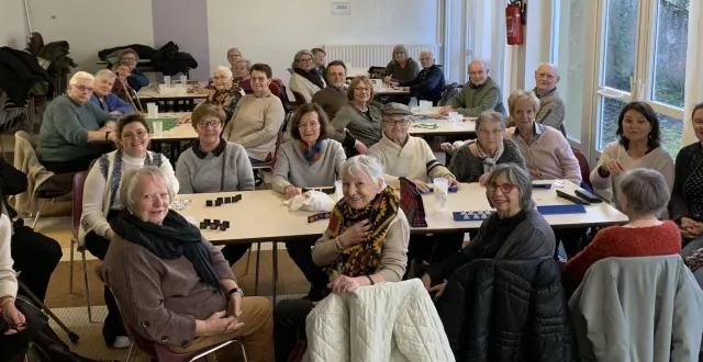 photo  vendredi au centre berthe-bachet, l’association sourires part’âgés a réuni une quarantaine de personnes à l’occasion d’un après-midi placé sous le signe du partage et de la convivialité. au programme : jeux de société, belote, chants et galettes des rois. contact : 06 70 79 91 11 ou contact@sourires-partages.com  &copy;  ouest-france 