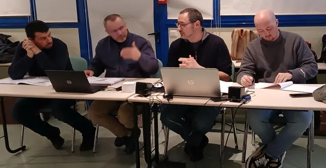 photo  le bureau en partant de la gauche : richard monsimert, secrétaire, emmanuel bouton, directeur musical, vincent métayer, président, et pierre colombu, trésorier.  &copy;  ouest-france 