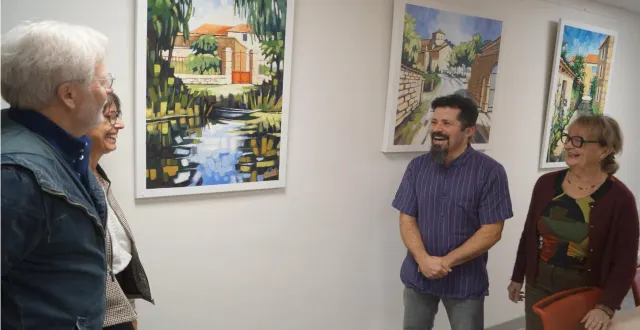 photo  frédéric château expose à la maison des projets pendant deux mois.  &copy;  ouest-france 